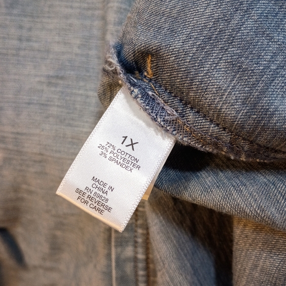 LOGO by Lori Goldstein Denim Shacket with Pintuck Detail and Pockets - Picture 6 of 10